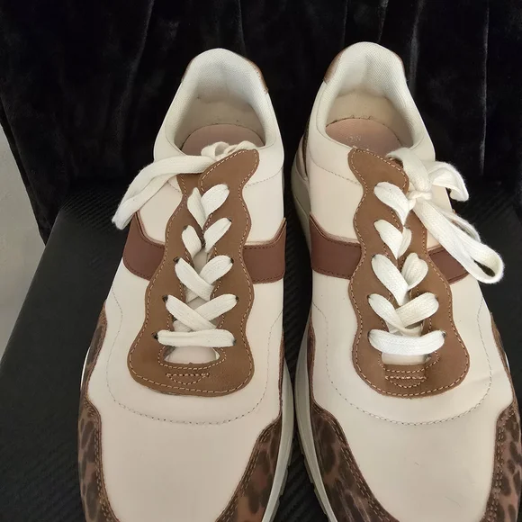 Time And Tru Stylish Women's Leopard Print Sneakers 12 W - Picture 3 of 3